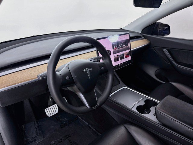 Used 2022 Tesla Model Y Performance AWD/4WD image 9