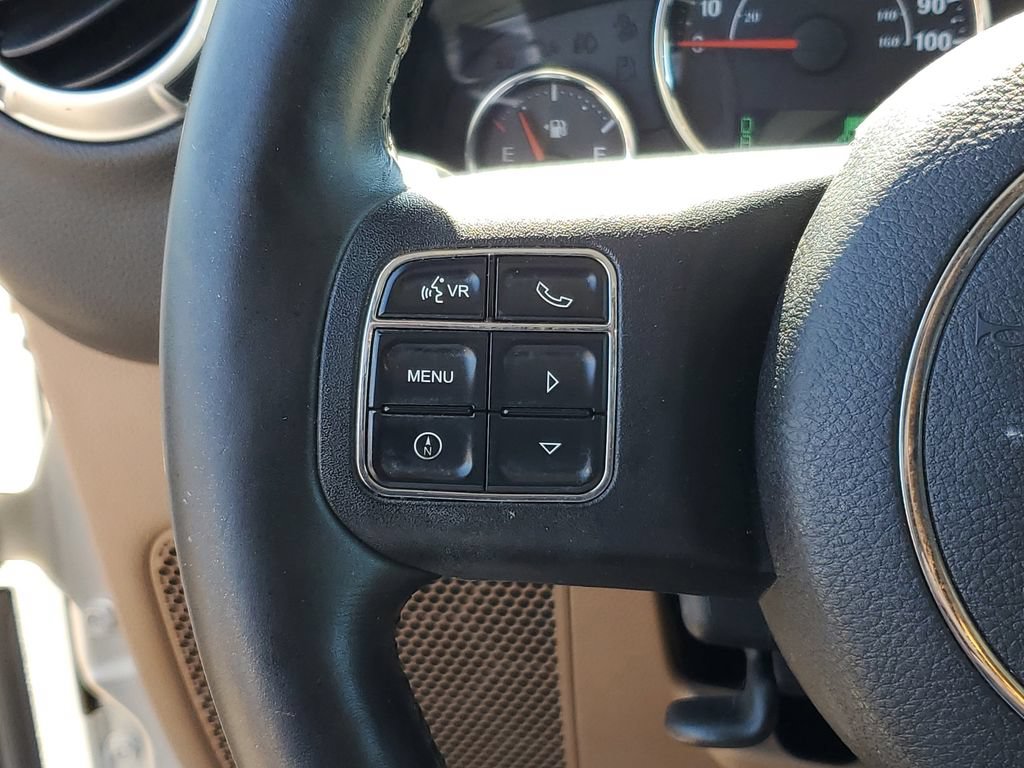 Used 2011 Jeep Wrangler Unlimited Sahara w/ Dual Top Group AWD/4WD image 10