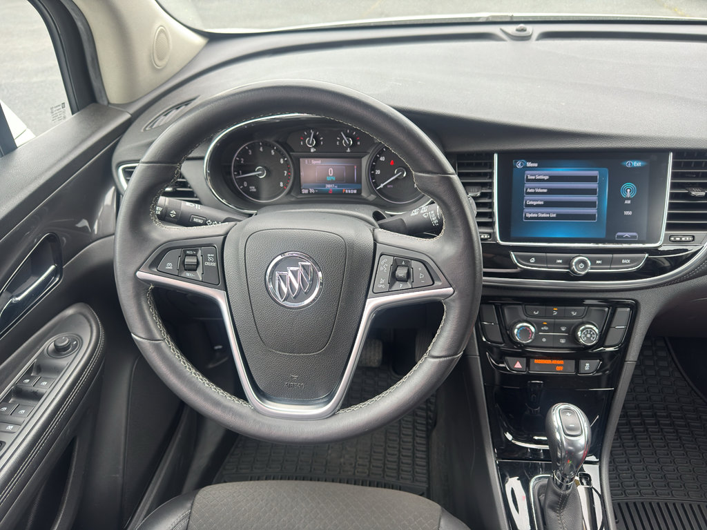 Used 2021 Buick Encore Preferred image 10