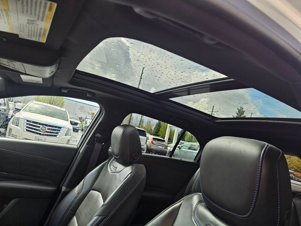 Used 2024 Cadillac XT4 Sport image 25