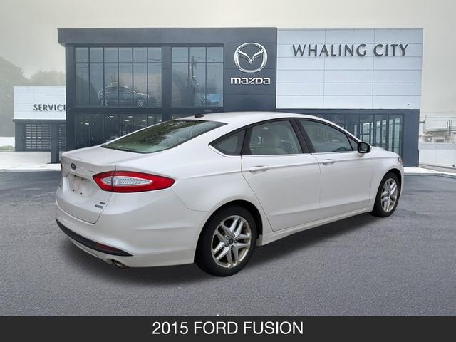 Used 2015 Ford Fusion SE FWD image 8