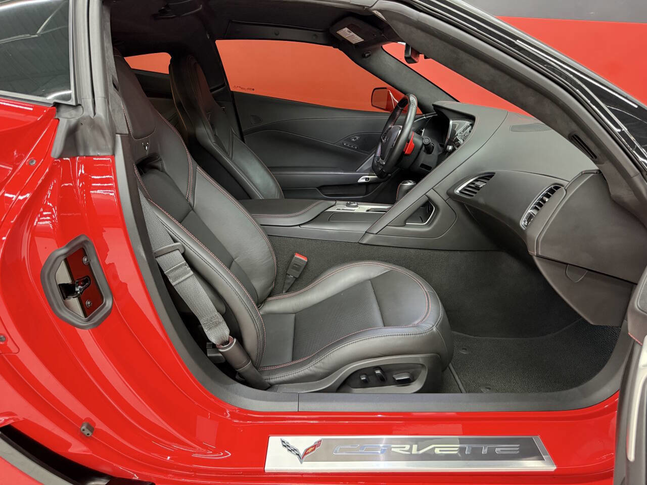 Used 2019 Chevrolet Corvette ZR1 RWD image 46