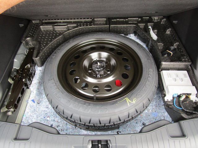 New 2024 Ford Escape SE w/ PHEV Premium Package image 15