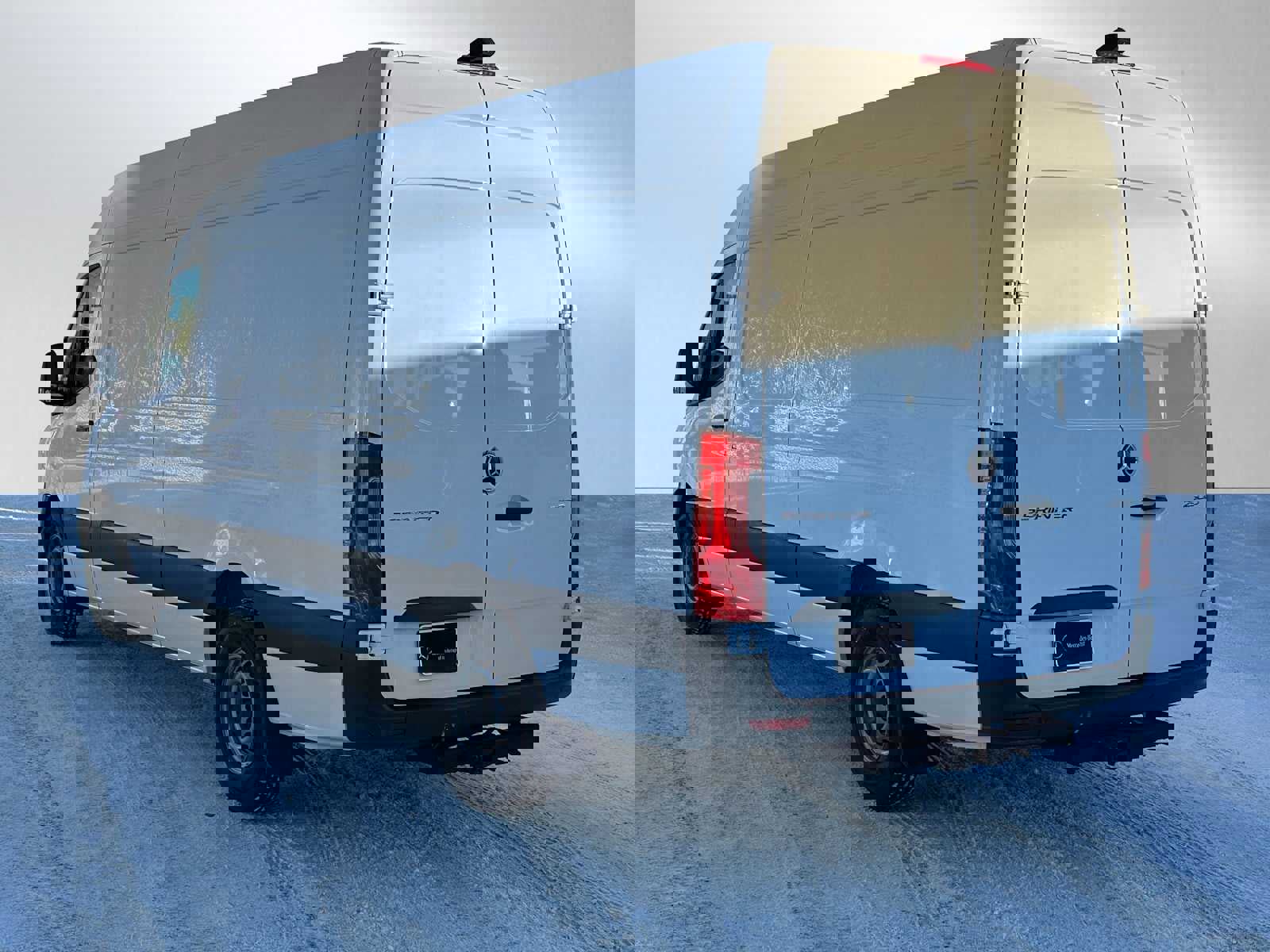 Used 2024 Mercedes-Benz Sprinter 2500 image 5