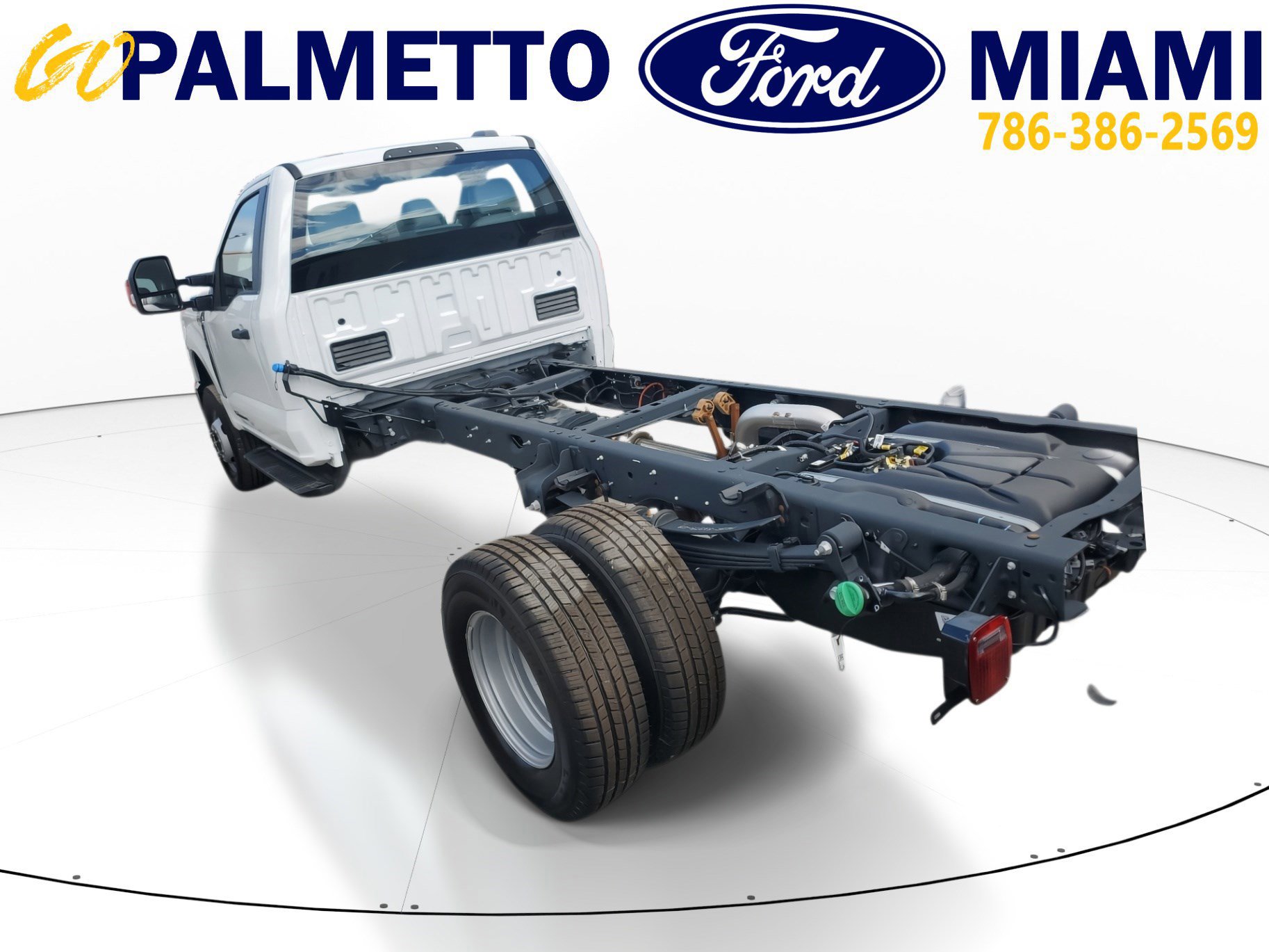 New 2024 Ford F350 XL w/ XL Chrome Package image 3