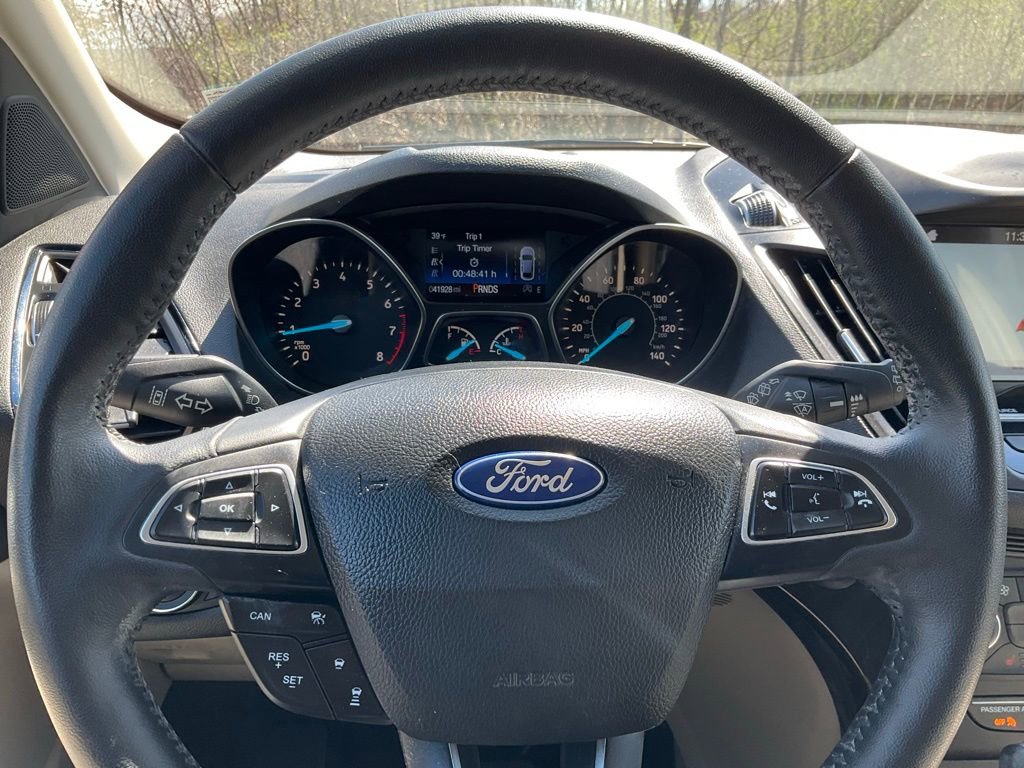 Certified 2019 Ford Escape Titanium image 9