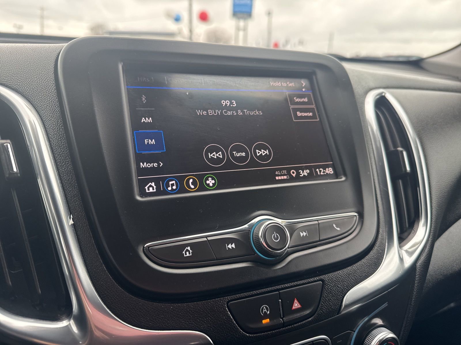 Used 2023 Chevrolet Equinox LT image 31