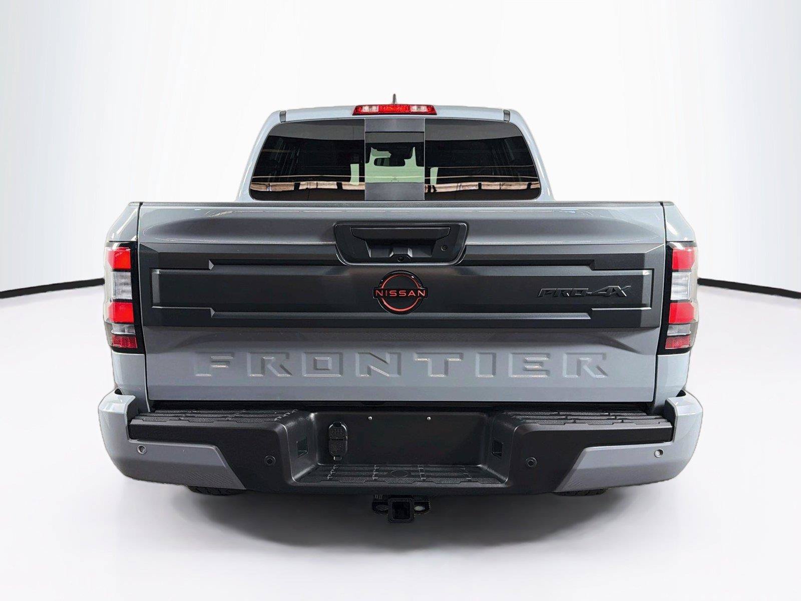 Used 2025 Nissan Frontier PRO-4X w/ Pro Convenience Package AWD/4WD image 10