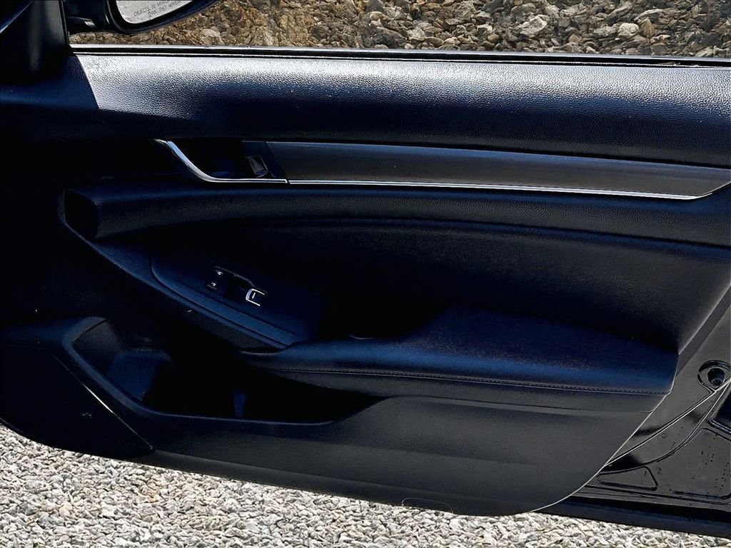 Used 2019 Honda Accord LX image 17
