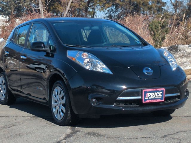 Used 2016 Nissan Leaf S w/ Charger Package image 3