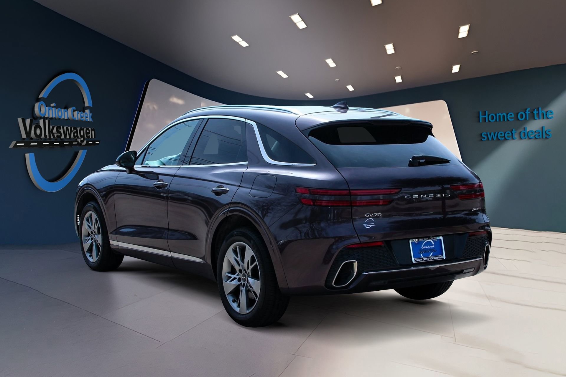 Used 2022 Genesis GV70 2.5T w/ Select Package image 6