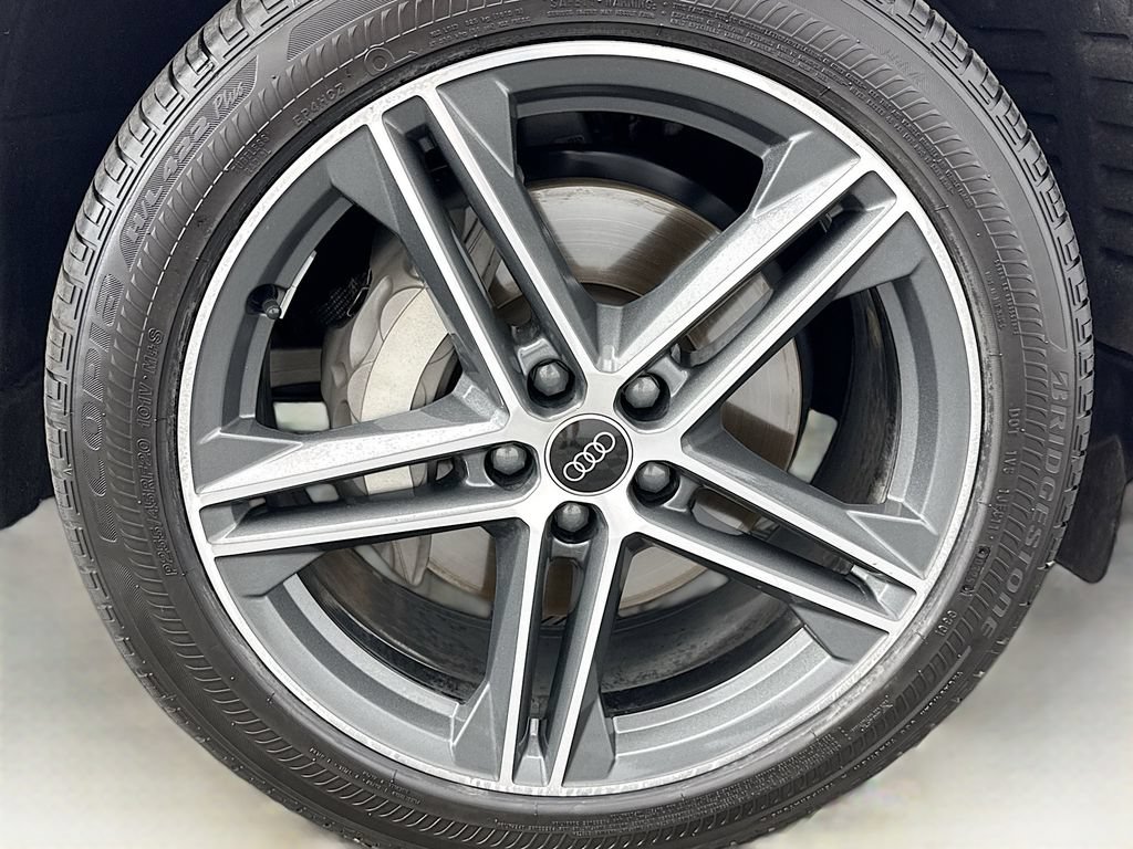 Used 2023 Audi Q5 e Premium Plus w/ Premium Plus Package AWD/4WD image 30