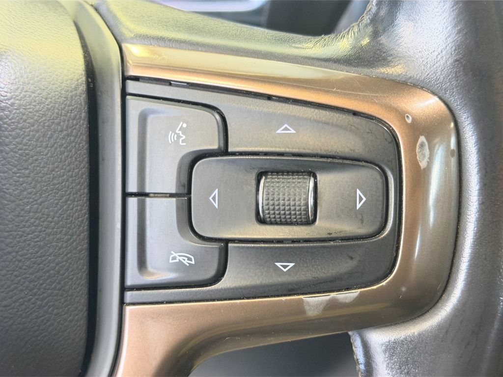 Used 2021 Chevrolet Silverado 1500 High Country w/ Technology Package AWD/4WD image 35
