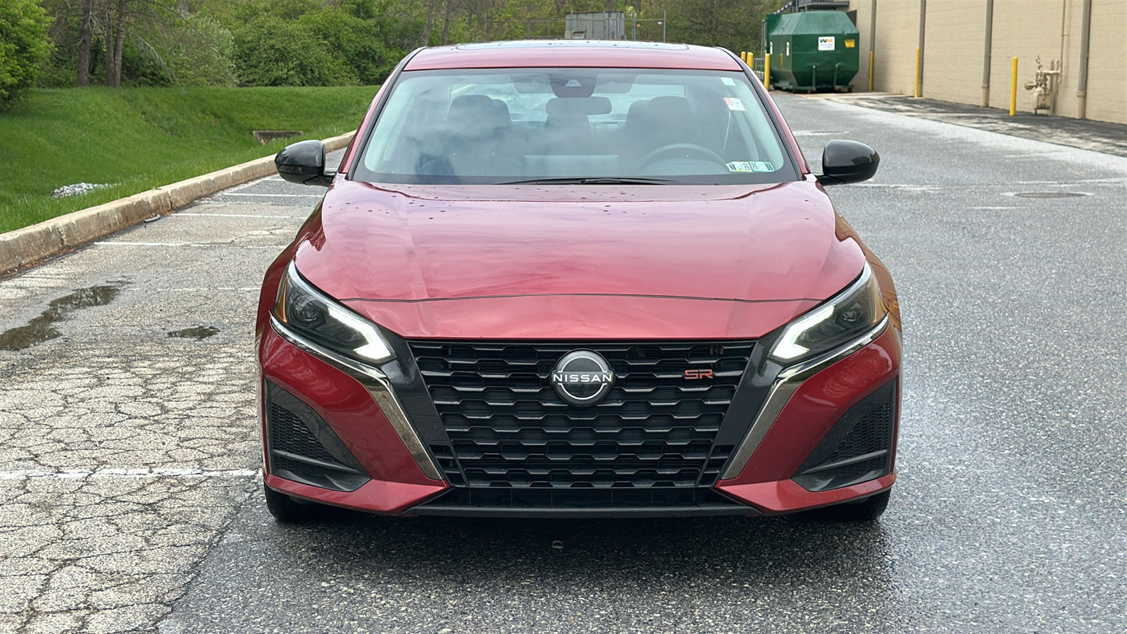 Certified 2023 Nissan Altima 2.5 SR w/ SR Premium Package AWD/4WD image 3