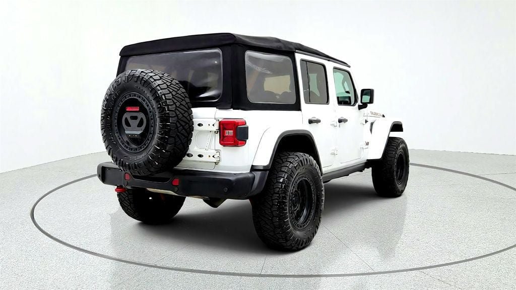 Used 2018 Jeep Wrangler Unlimited Rubicon AWD/4WD image 5