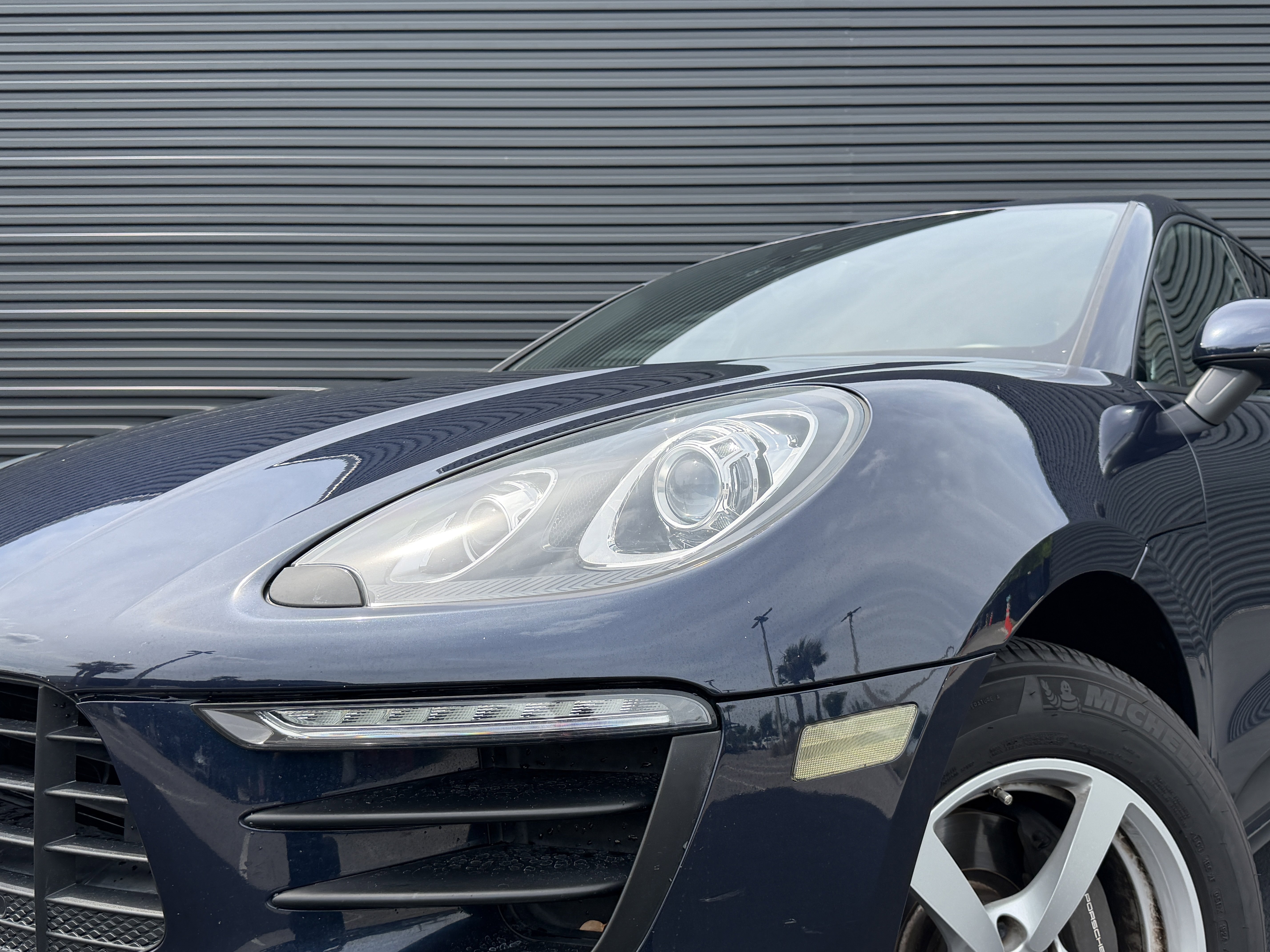 Used 2018 Porsche Macan AWD/4WD image 12