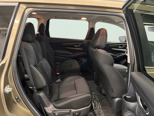 Used 2024 Subaru Ascent Premium w/ Convenience Package AWD/4WD image 15