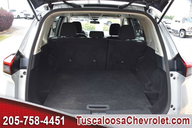 Used 2024 Nissan Rogue S FWD image 9