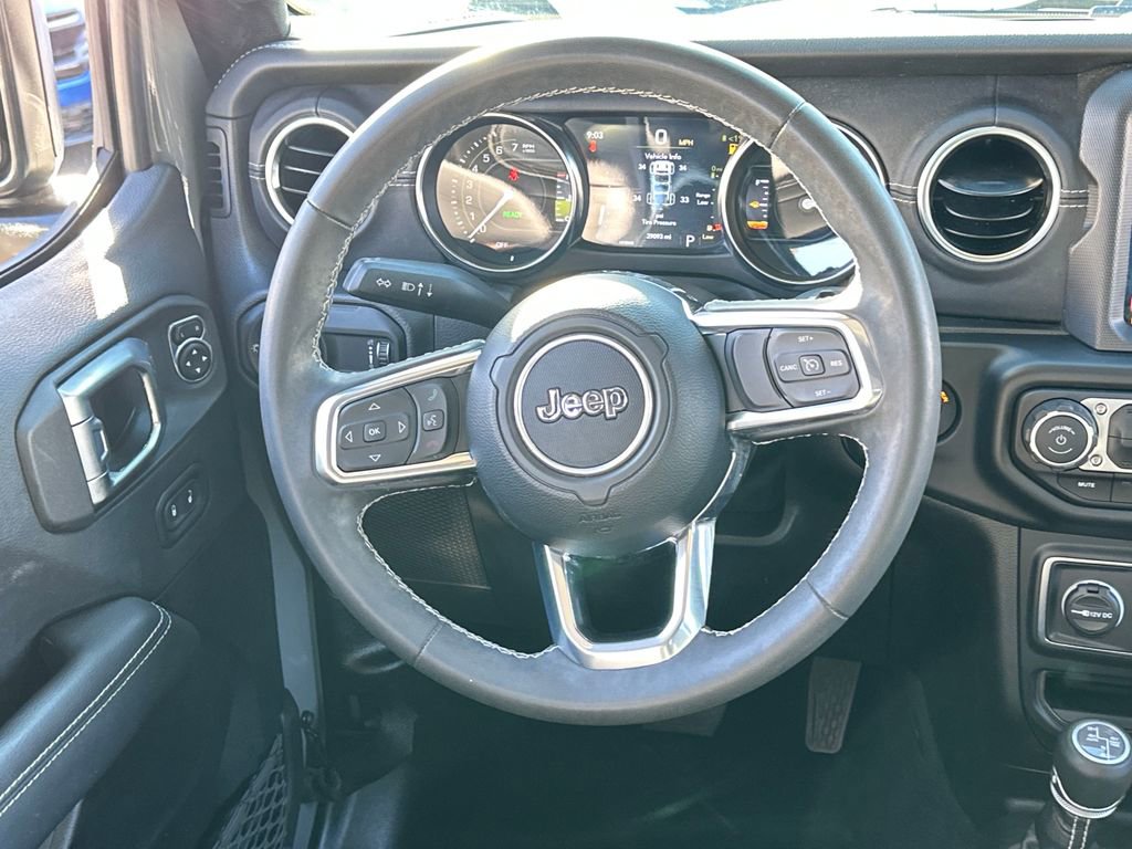 Used 2023 Jeep Wrangler Unlimited Sahara image 18