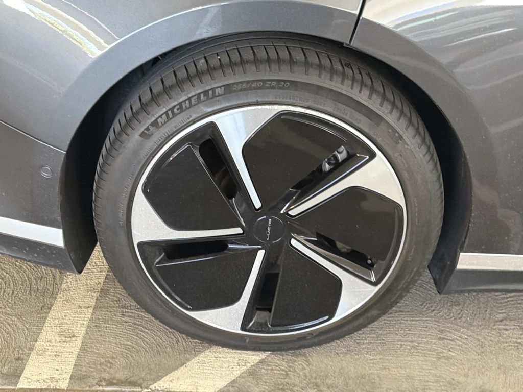 Used 2023 Lucid Air Touring AWD/4WD image 11