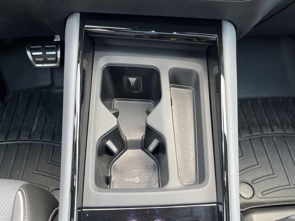 Certified 2025 Volkswagen Tiguan SEL R-Line AWD/4WD image 15