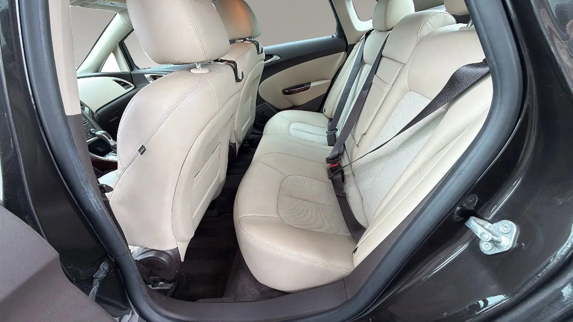 Used 2013 Buick Verano image 36