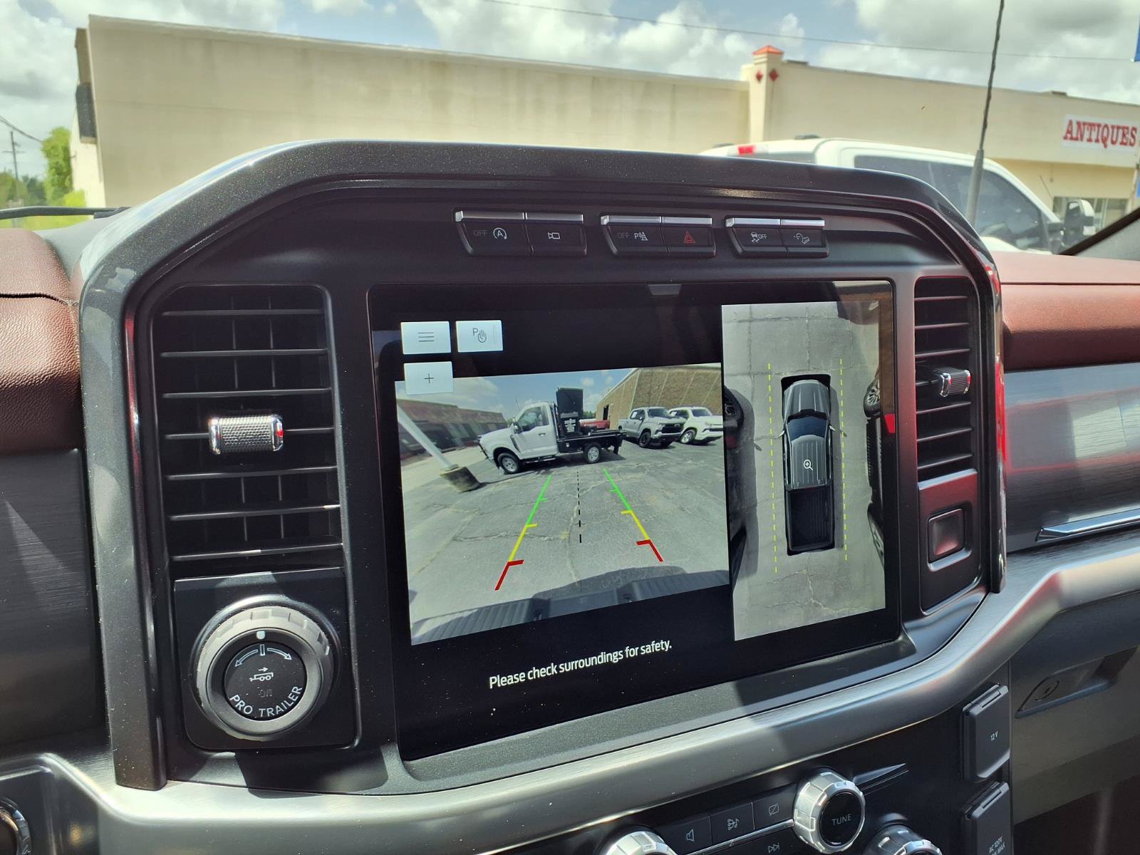 Used 2023 Ford F150 Lariat AWD/4WD image 5