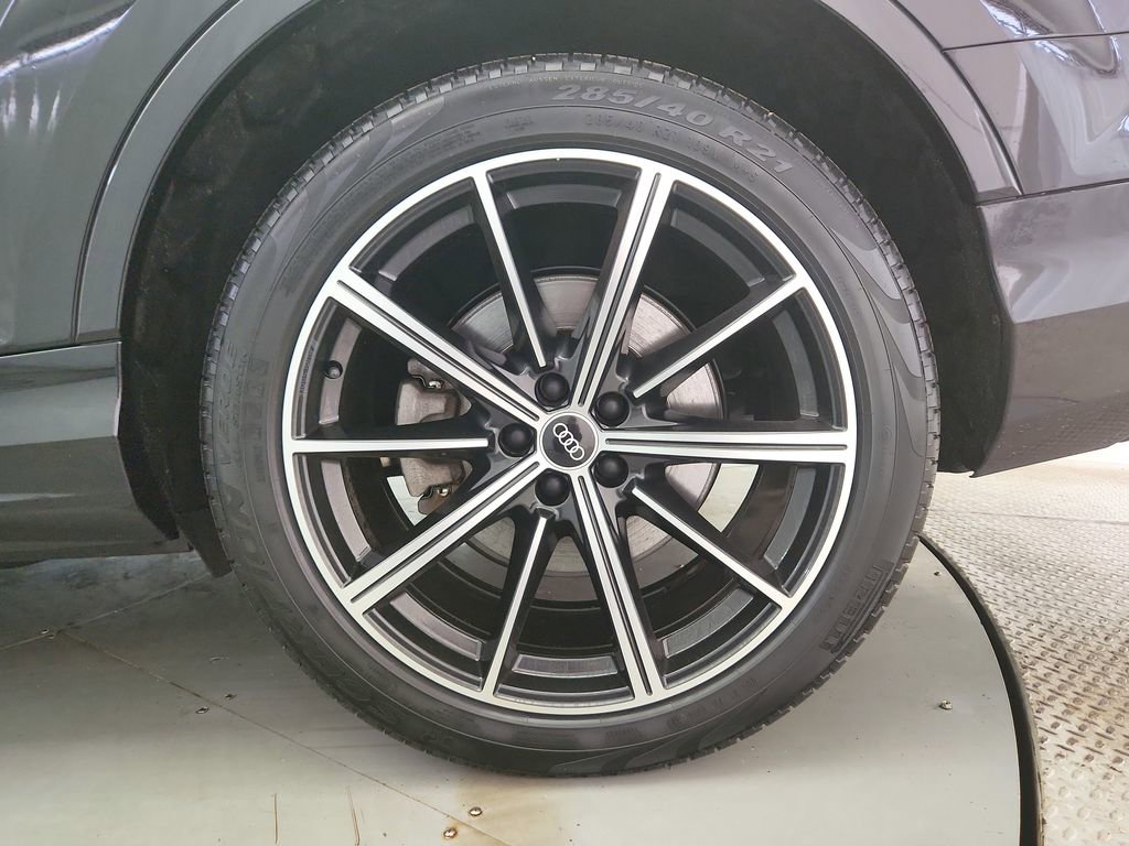 Used 2021 Audi Q7 3.0T Prestige w/ Prestige Package image 37