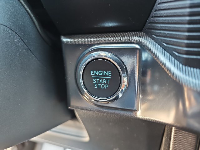 Used 2025 Ford F150 Platinum w/ Equipment Group 702A High AWD/4WD image 29