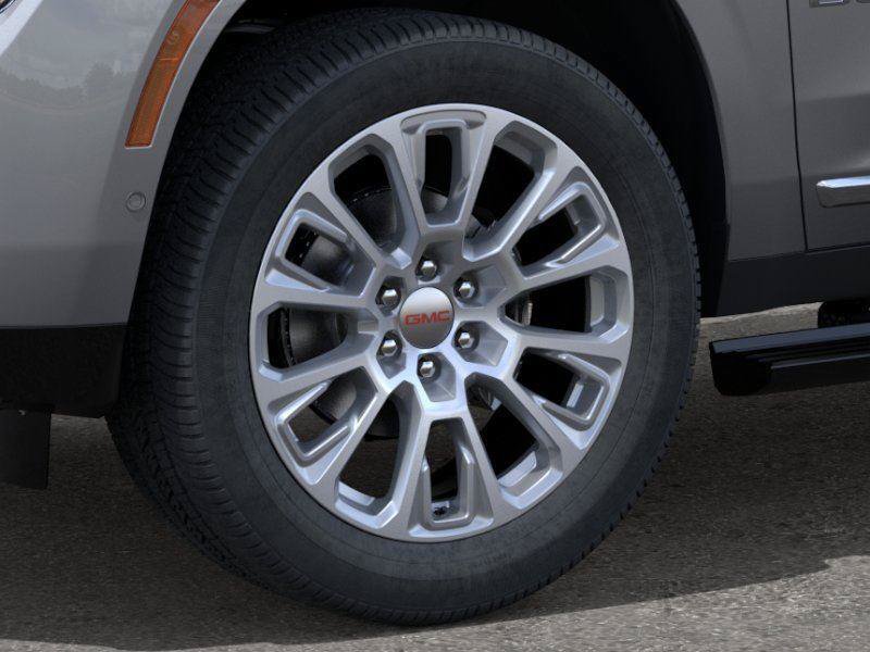 New 2026 GMC Yukon Denali w/ Sun & Power Step Package RWD image 2