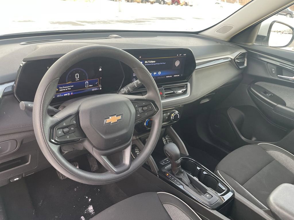 Used 2025 Chevrolet TrailBlazer LT image 17