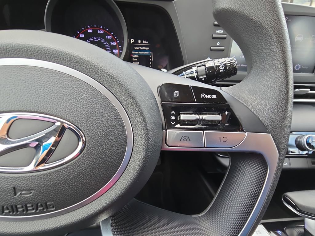 Certified 2023 Hyundai Elantra SEL image 17