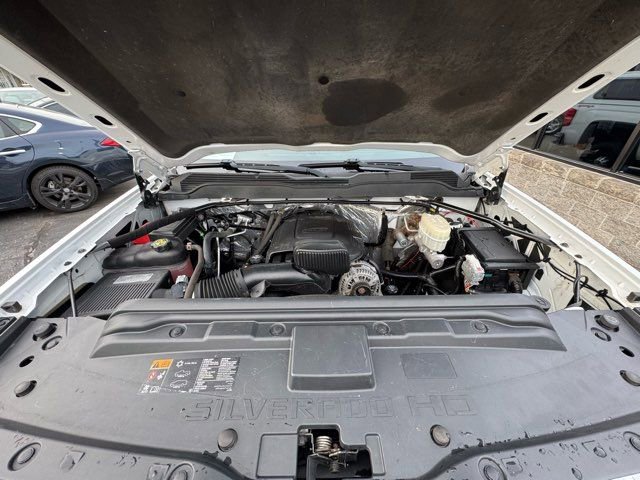 Used 2015 Chevrolet Silverado 2500 LT w/ Snow Plow Prep Package image 7