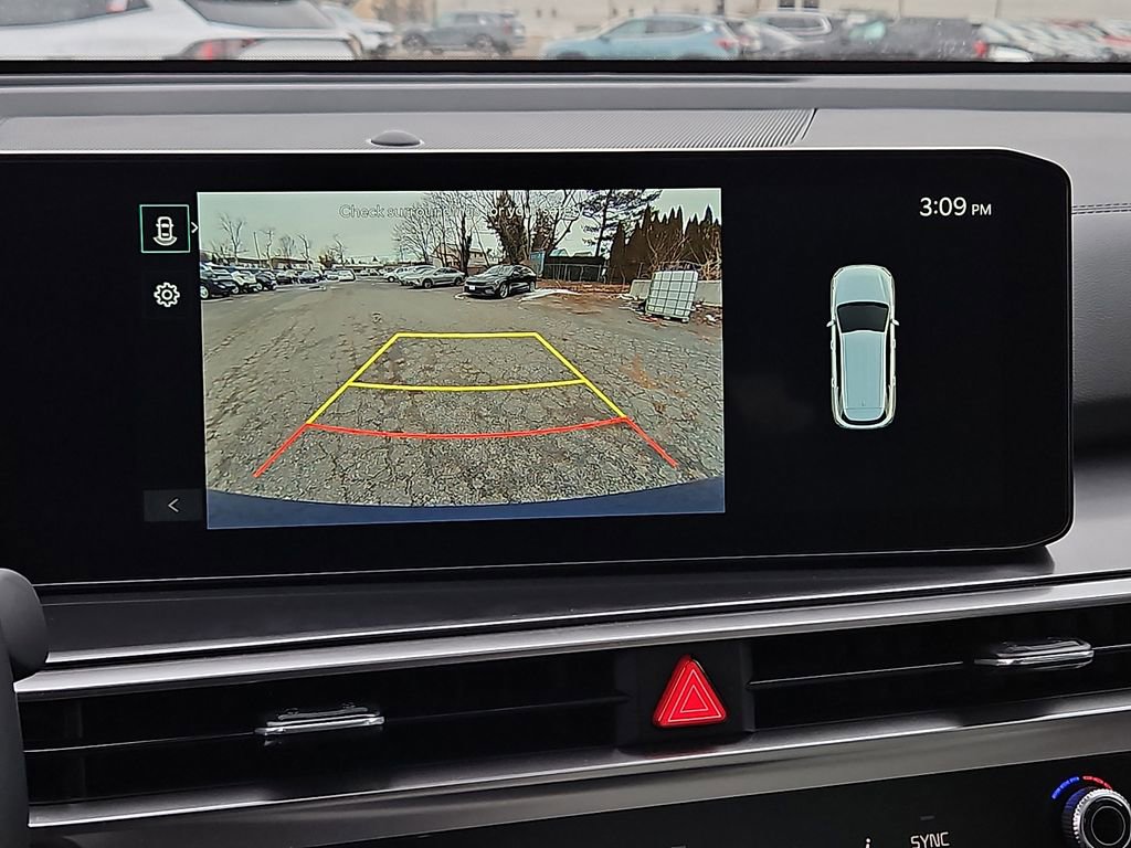 Certified 2025 Kia Sorento S w/ Panoramic Sunroof Package image 22