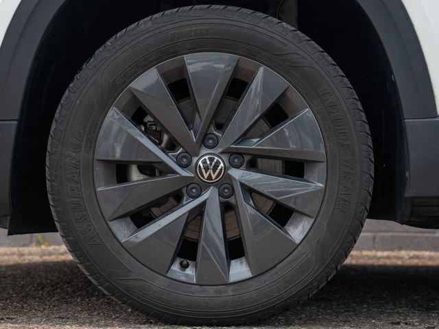 Used 2023 Volkswagen Taos S w/ Driver Assistance Package FWD image 13