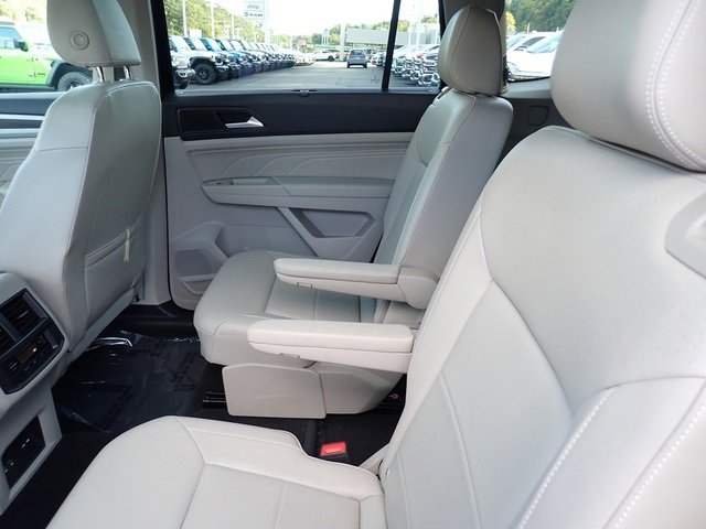 Used 2022 Volkswagen Atlas SE image 14