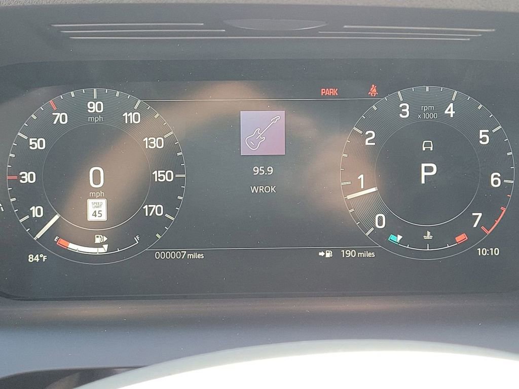 Certified 2025 Land Rover Discovery Sport Dynamic SE AWD/4WD image 6