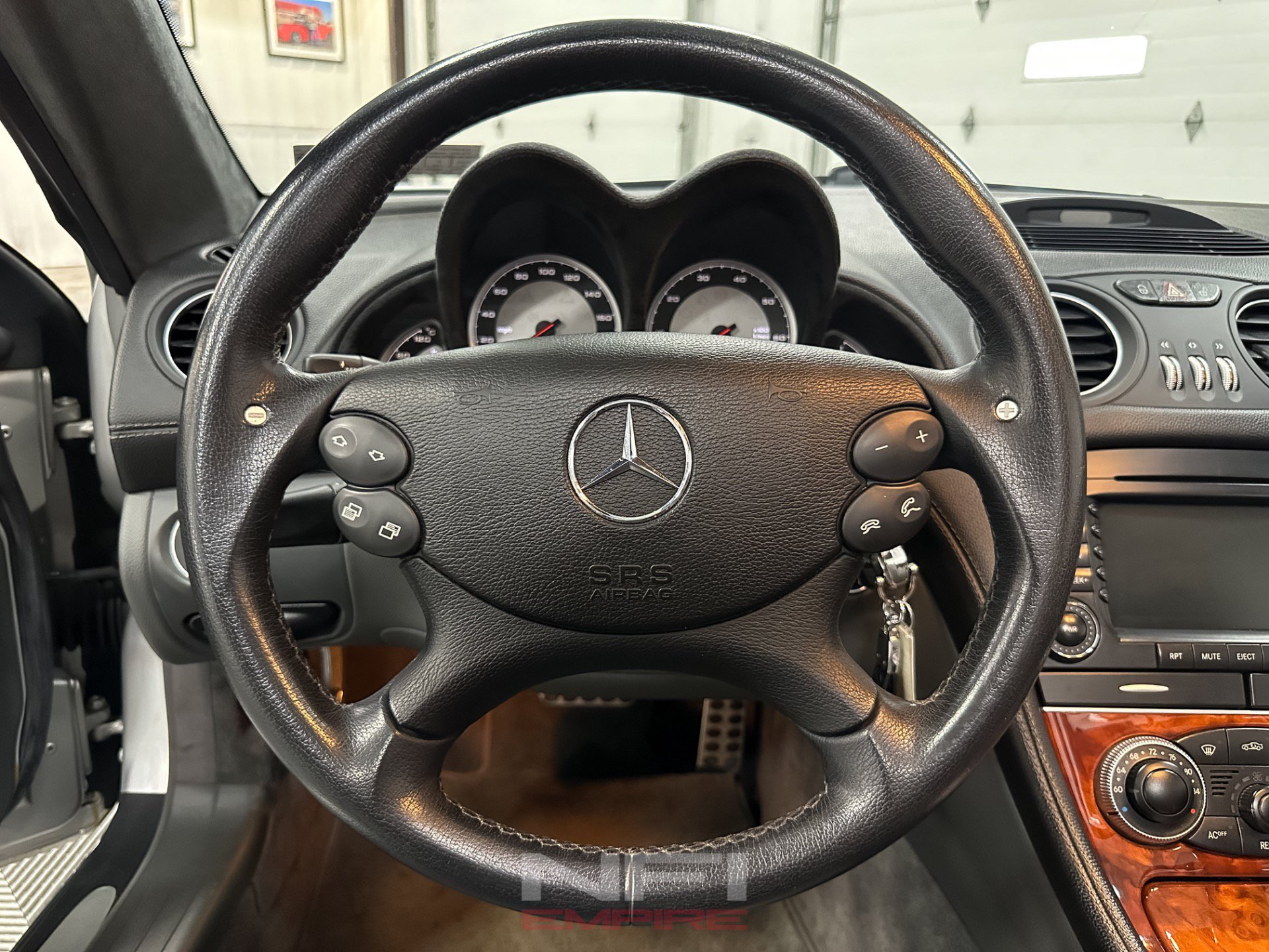 Used 2005 Mercedes-Benz SL 55 AMG image 23
