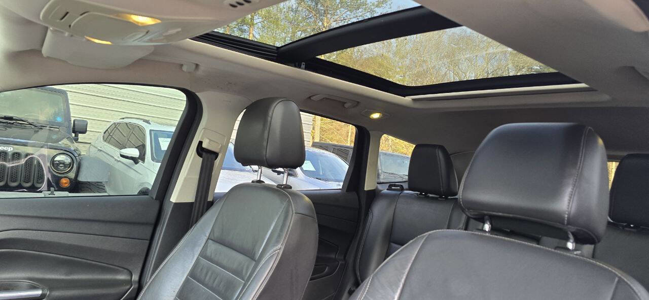 Used 2016 Ford Escape Titanium w/ Equipment Group 301A image 17