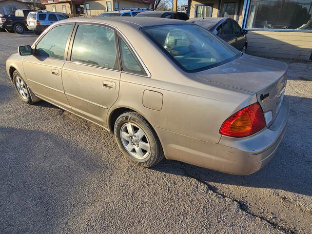 Used 2002 Toyota Avalon XL image 3