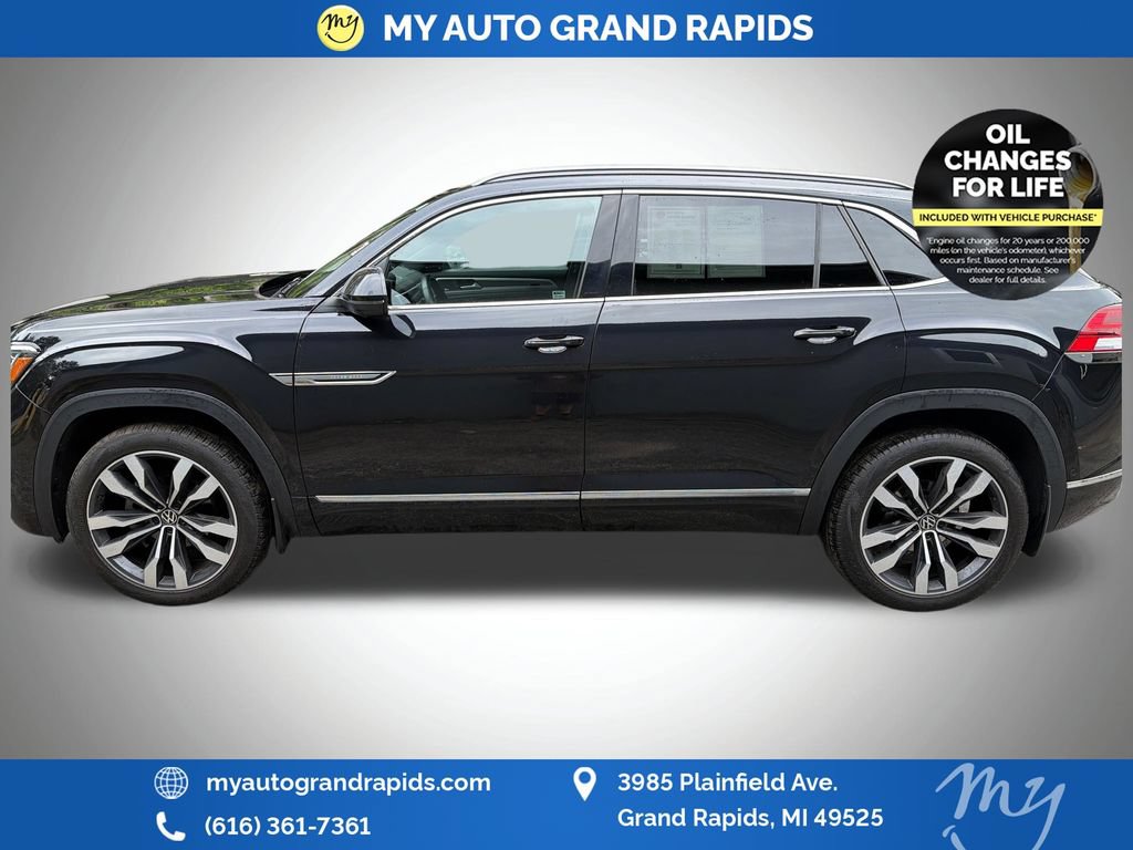 Used 2022 Volkswagen Atlas Cross Sport SEL Premium R-Line AWD/4WD image 4