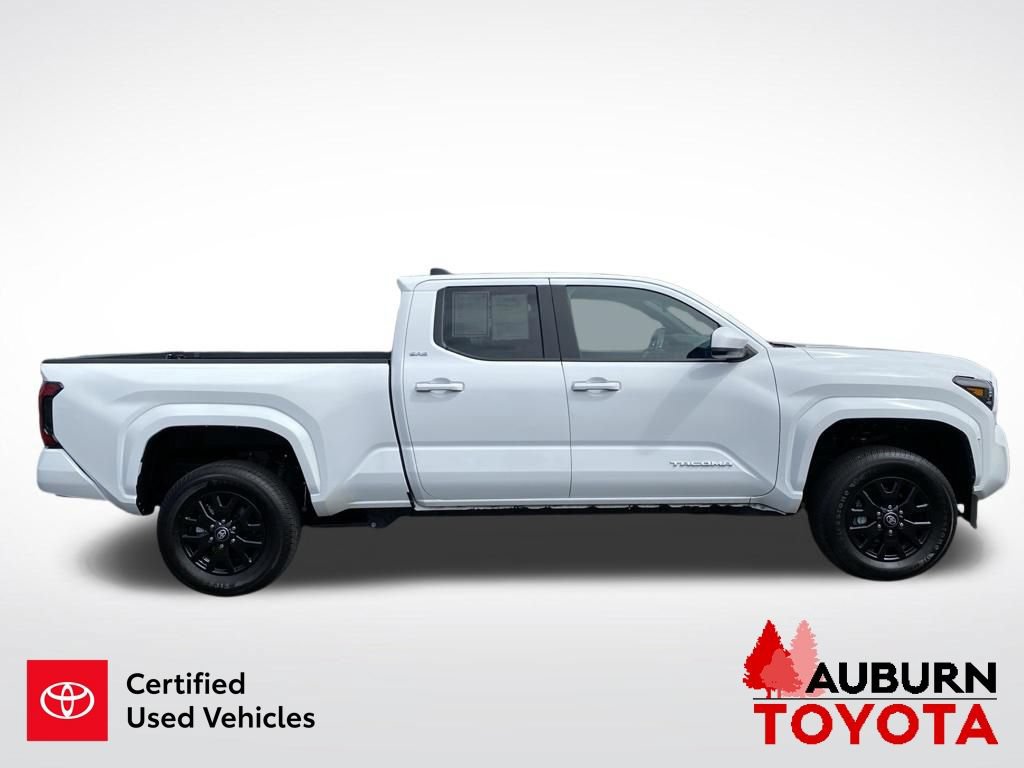 Certified 2024 Toyota Tacoma SR5 AWD/4WD image 9