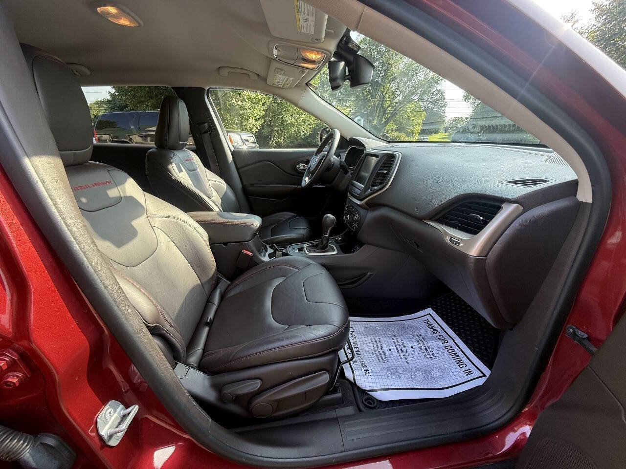 Used 2014 Jeep Cherokee Trailhawk w/ Comfort/Convenience Group AWD/4WD image 23
