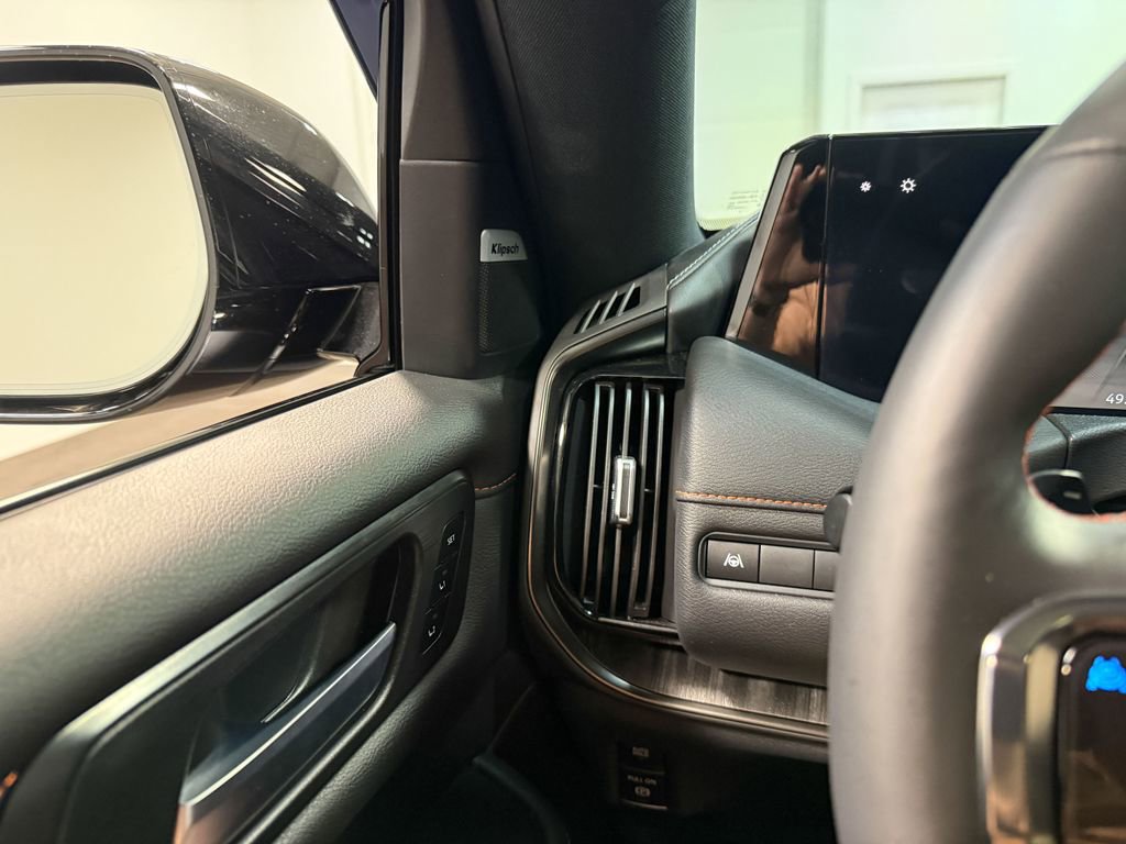 Used 2026 Nissan Armada PRO-4X AWD/4WD image 76