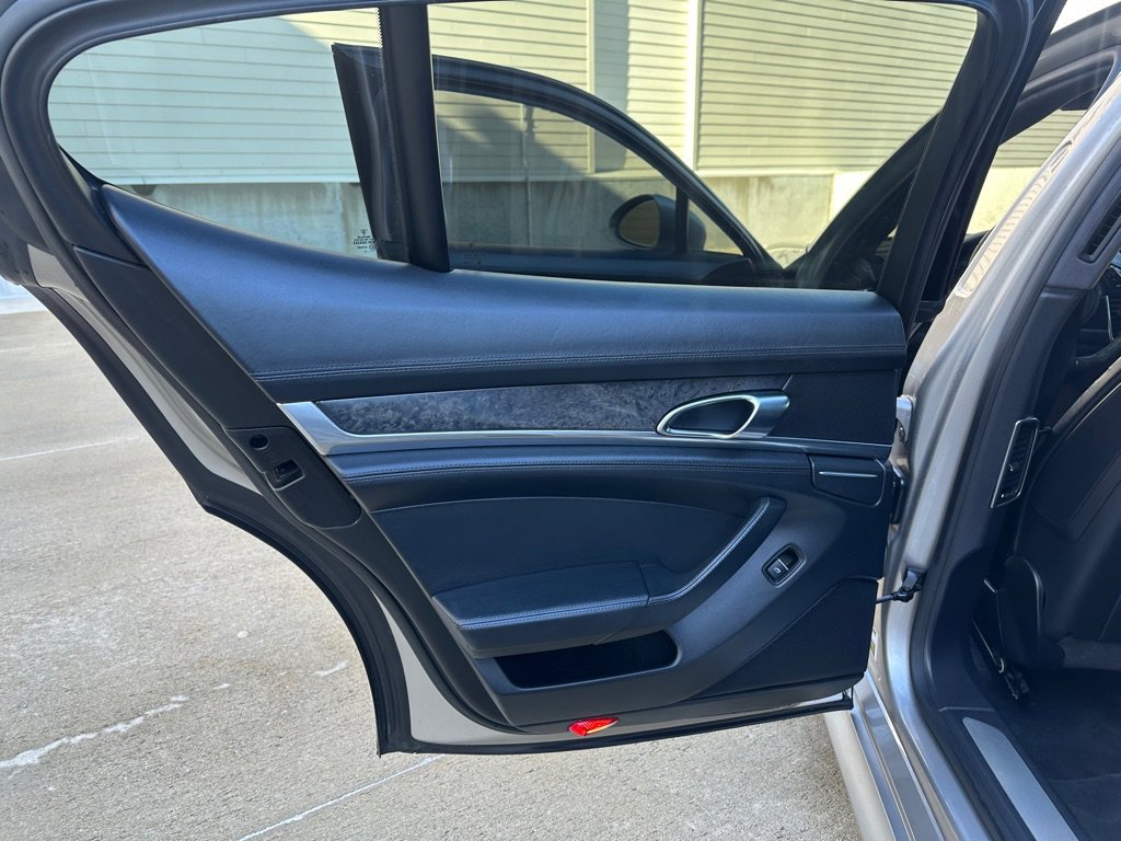 Used 2013 Porsche Panamera GTS image 20