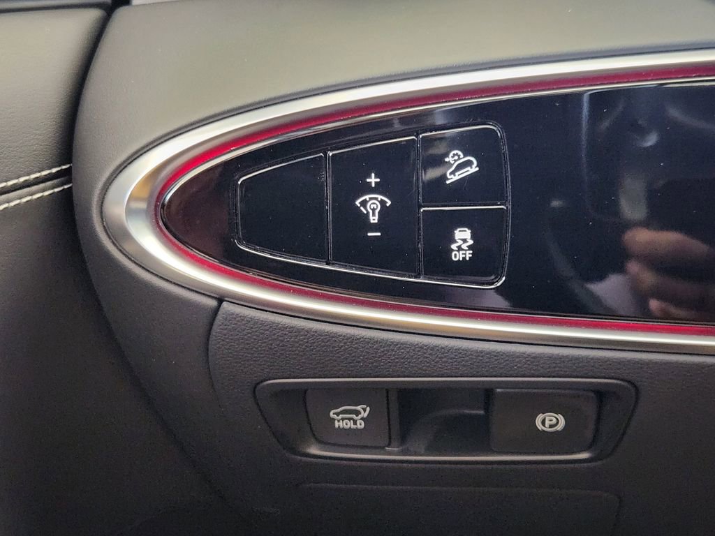 Used 2023 Genesis Electrified GV70 Advanced image 21