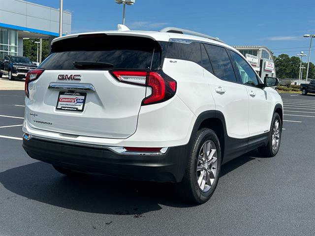 Used 2023 GMC Terrain SLT w/ Infotainment Package II image 5