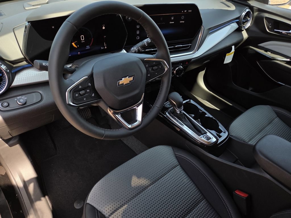 New 2026 Chevrolet Trax LT w/ Driver Confidence Package FWD image 10