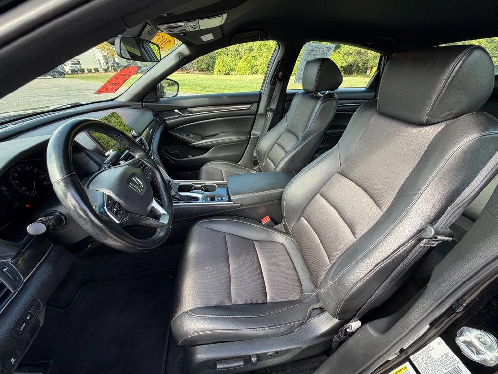 Used 2022 Honda Accord Sport image 11