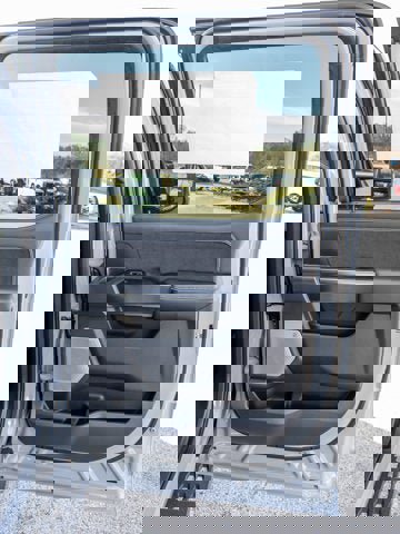 New 2026 Ford F250 Platinum w/ Tremor Off-Road Package image 12